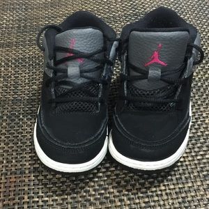 Girls Jordan’s Original Flight